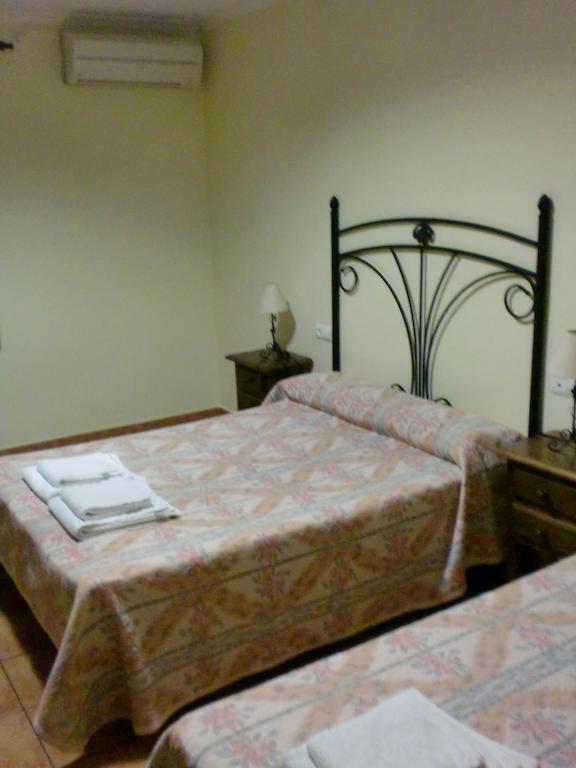 Hostal Las Tres Jotas Alcaracejos Room photo